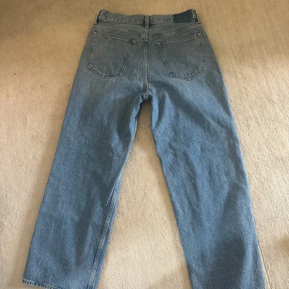A&F slouchy mid rise jeans - Picture 2 of 3
